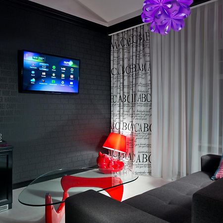 De Gaulle Boutique Hotel Charkiv Exteriör bild