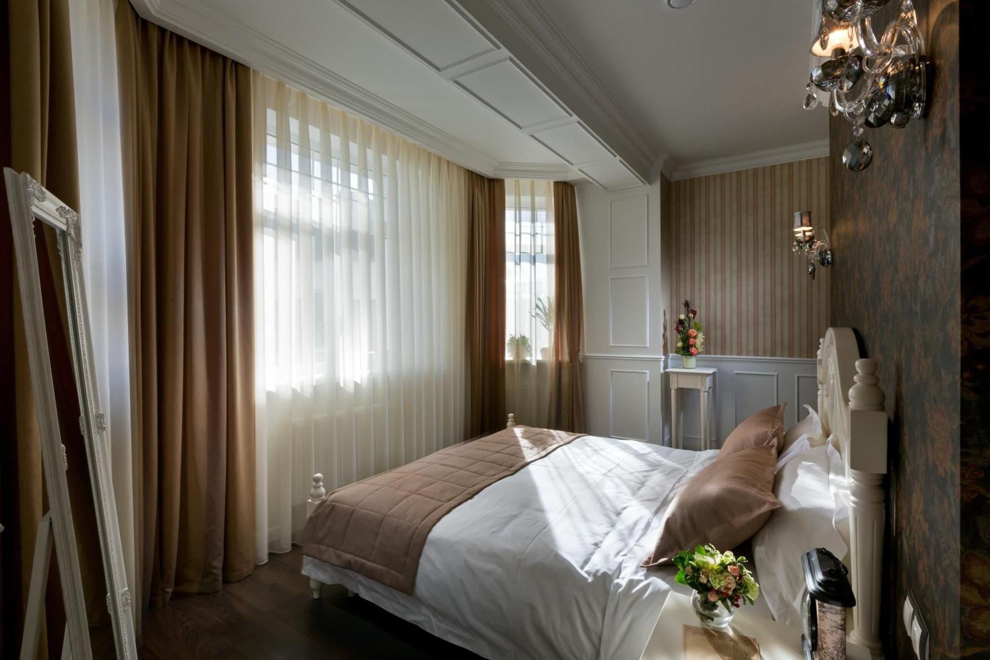 De Gaulle Boutique Hotel Charkiv Exteriör bild