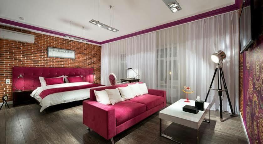 De Gaulle Boutique Hotel Charkiv Exteriör bild
